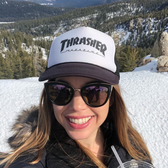 Meet your Posher, Catalina - Picture 1 of 1